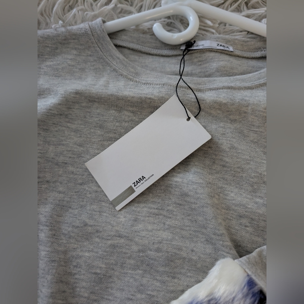 ✨ Zara Gray Knit Sweater with Faux Fur Cuffs - Size Small ✨ NWT - Picture 3 of 3